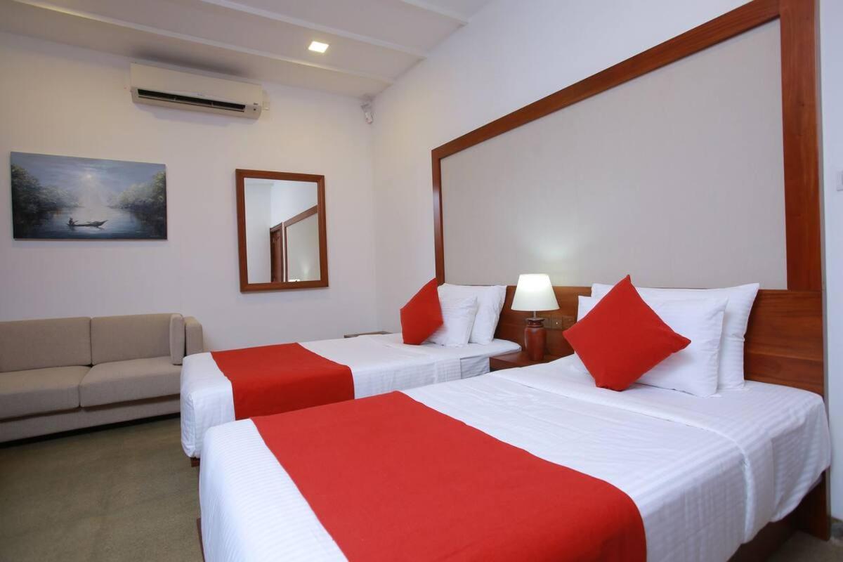 Tarshish Villa - โคลอมโบ ภายนอก รูปภาพ